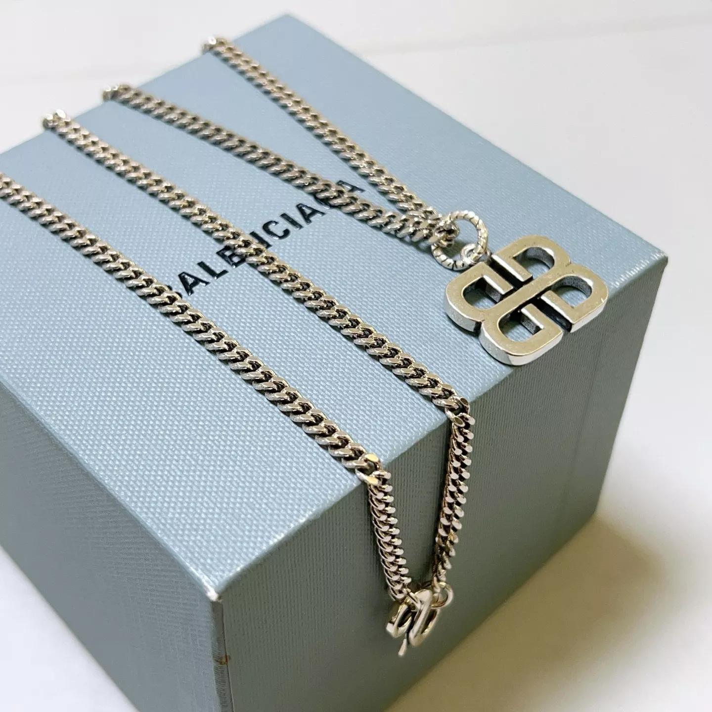 Cozy 7061 Balenciaga Necklaces