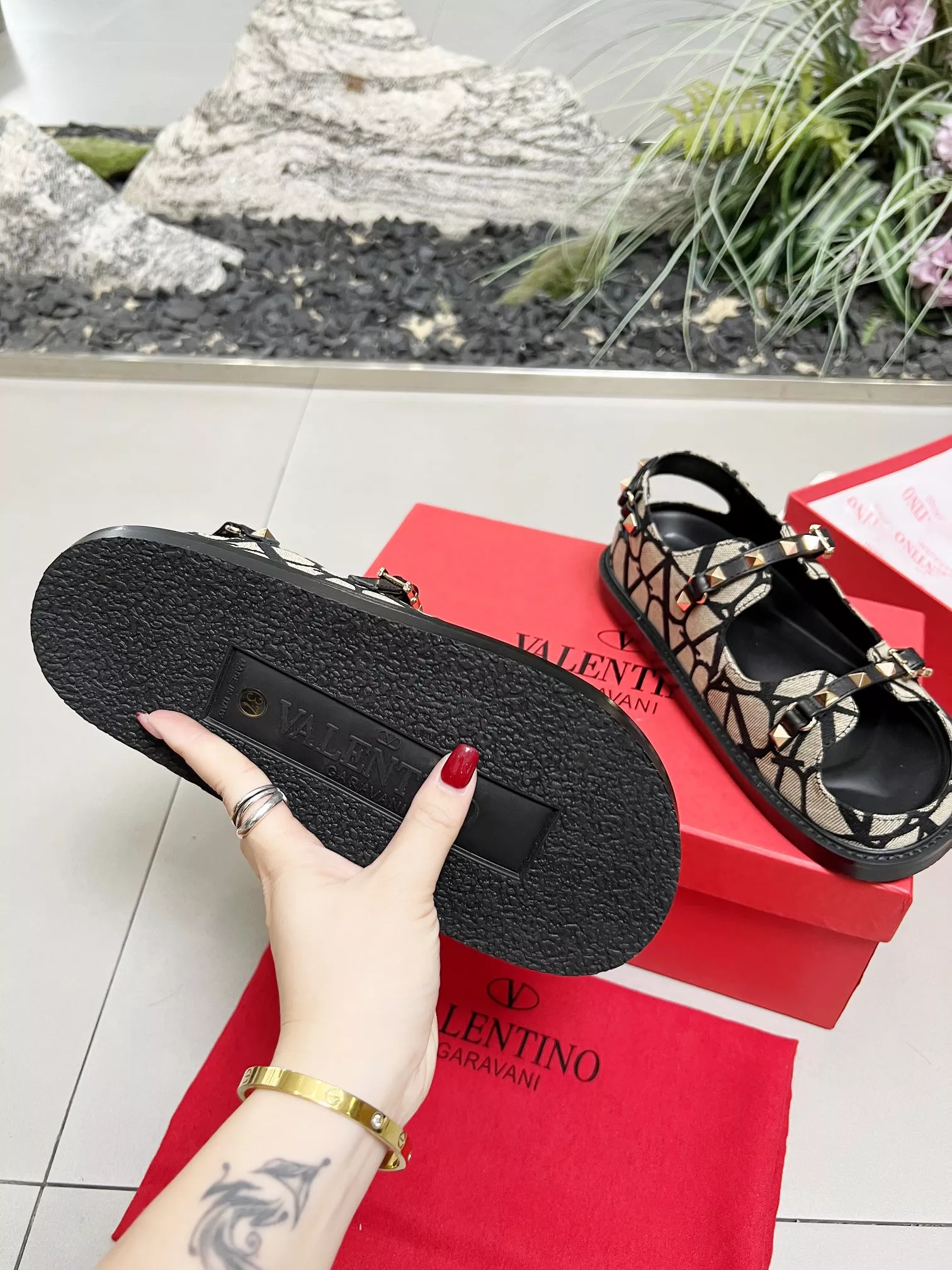 Cozy 7294 Valentino Sandal For Women