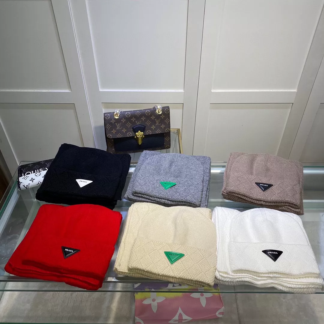 Cozy 7321 Prada Hat and Scarf Set