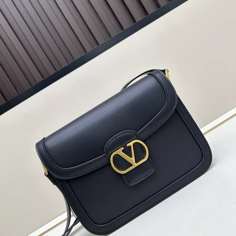 Cozy 7686 Valentino AAA Quality Messenger Bags For Women