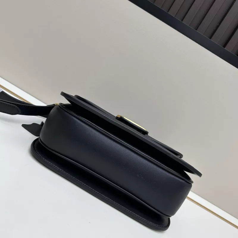 Cozy 7686 Valentino AAA Quality Messenger Bags For Women