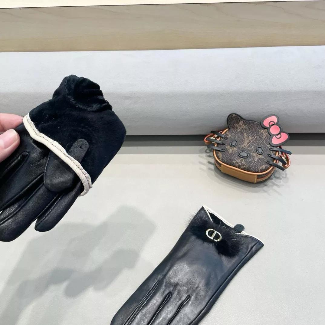 Cozy 7712 Christian Dior Gloves For Women