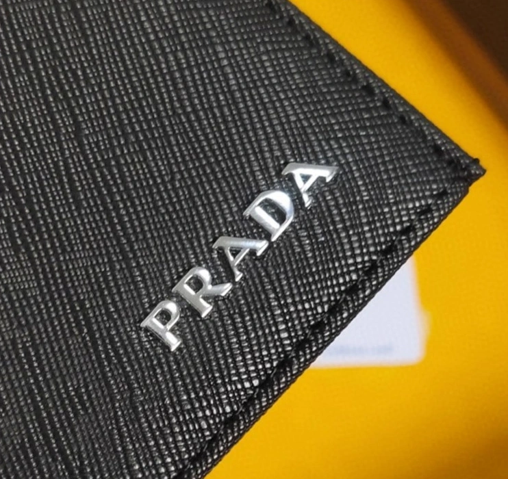 Cozy 7987 Prada AAA Man Wallets