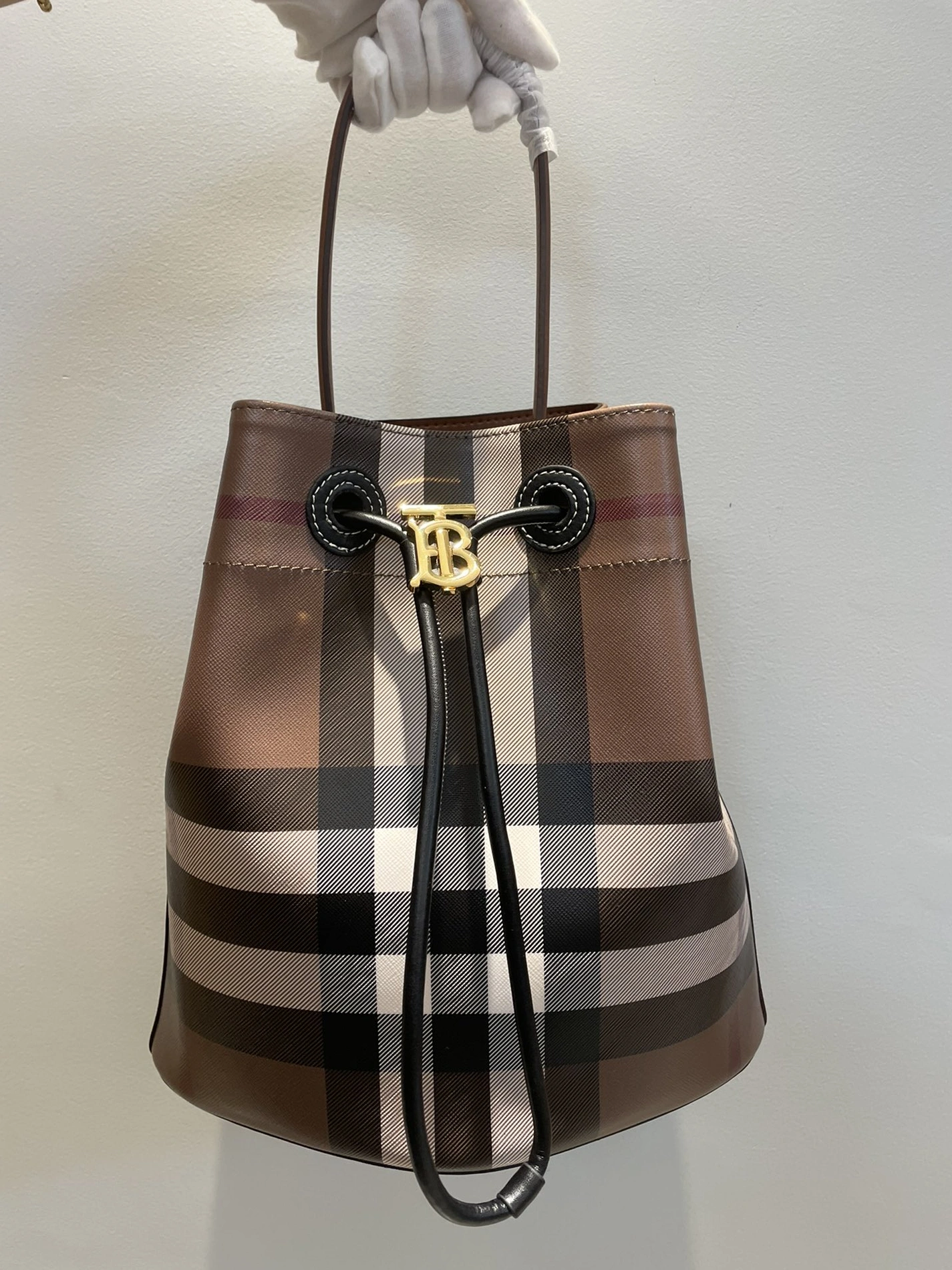 Cozy 8000 Burberry AAA Quality Handbags For Women