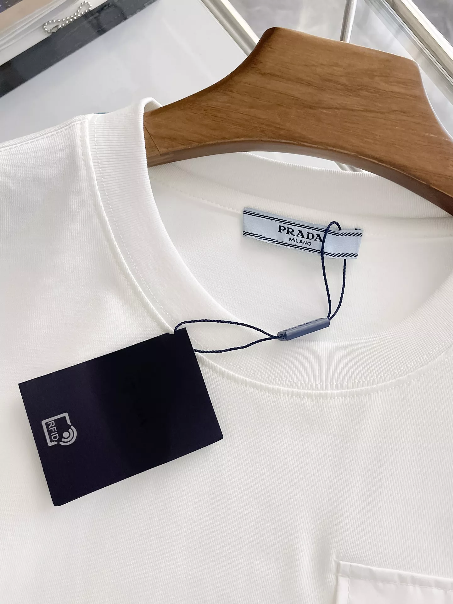 Cozy 8089 Prada T-Shirts Short Sleeved For Men