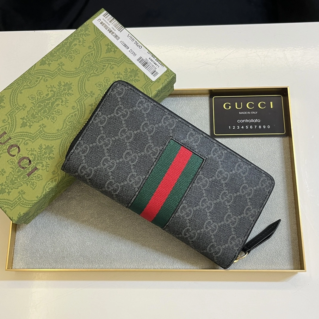 Cozy 8157 Gucci Wallets