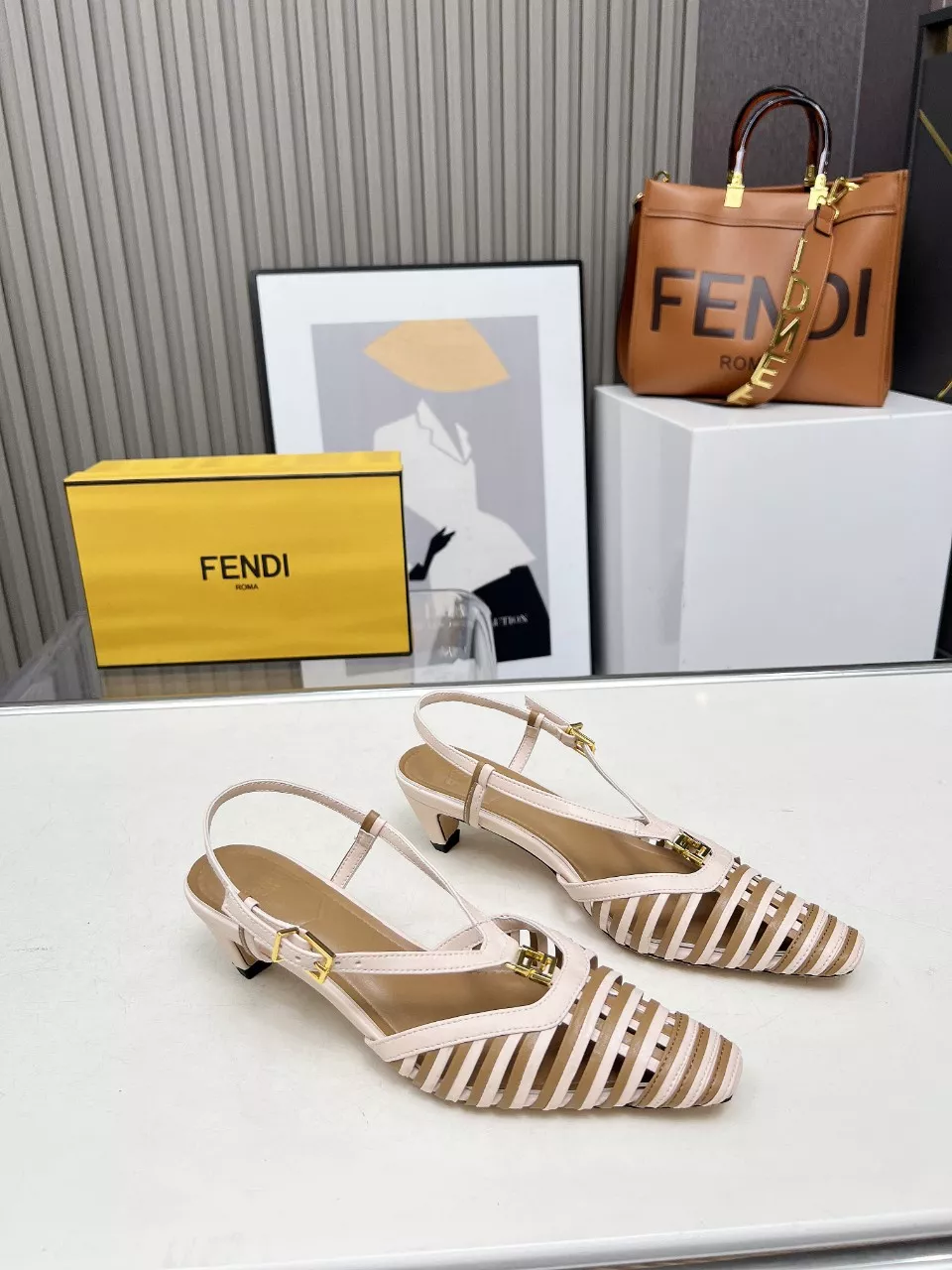 Cozy 8374 Fendi Sandal For Women