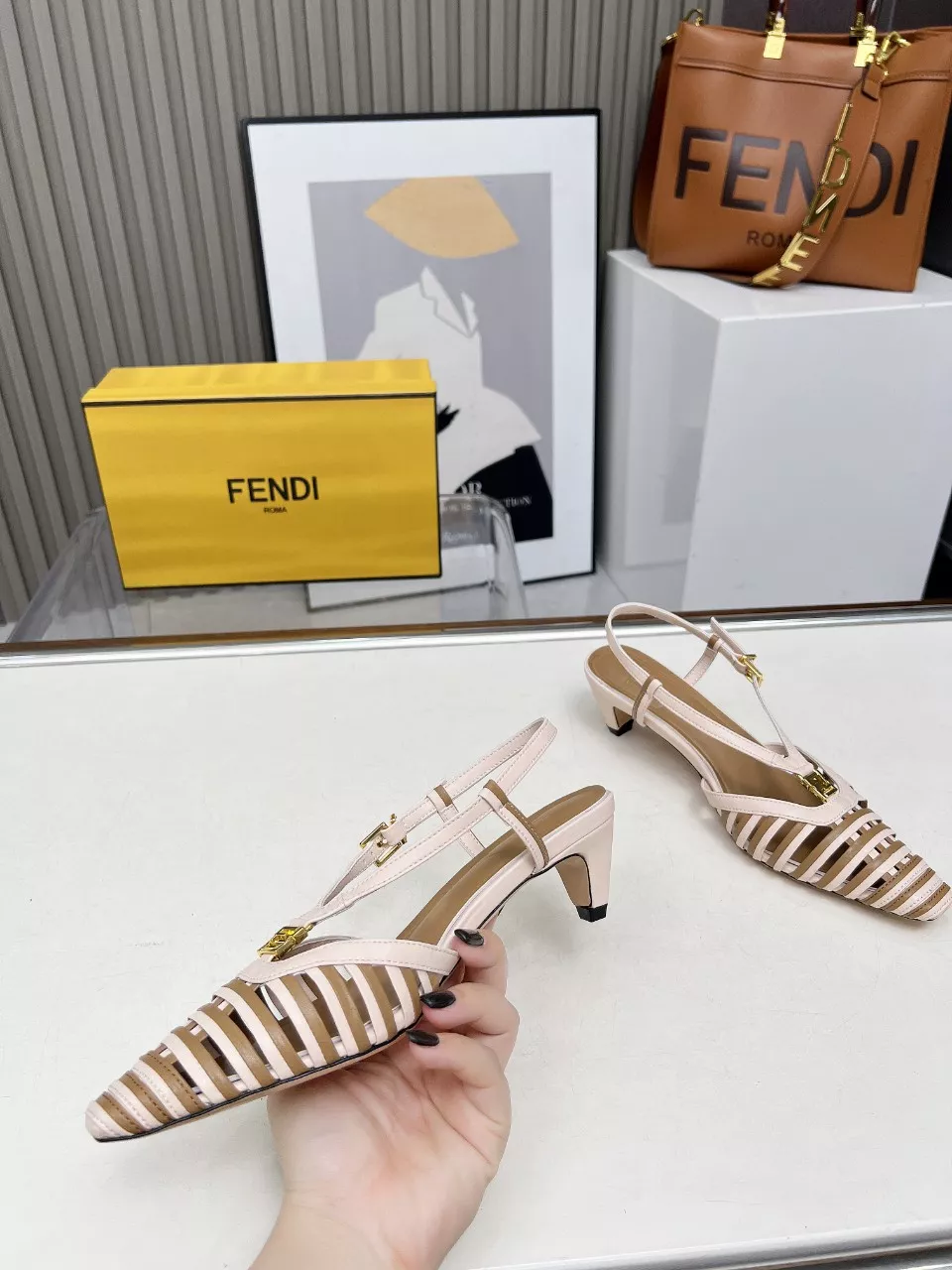 Cozy 8374 Fendi Sandal For Women