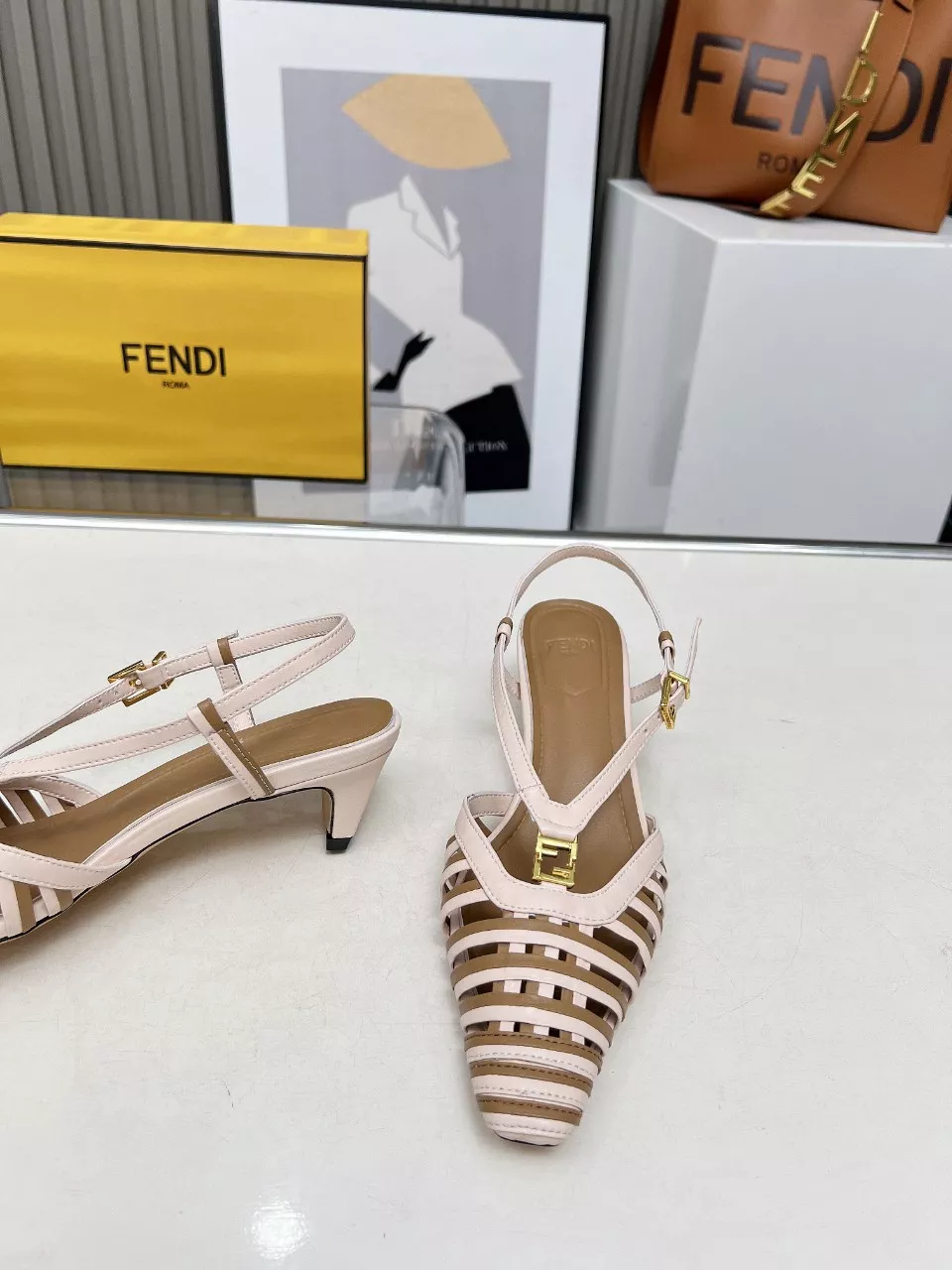 Cozy 8374 Fendi Sandal For Women