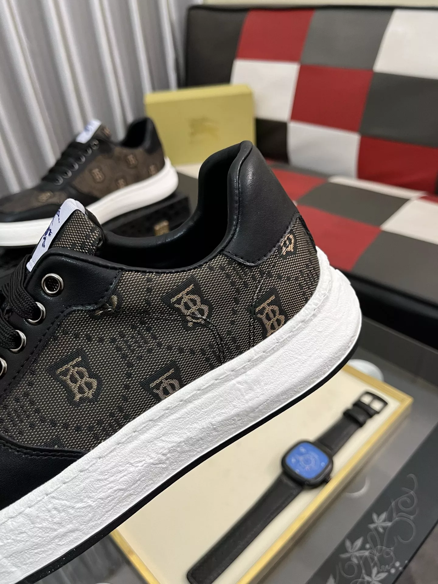 Cozy 8404 Burberry Casual Shoes For Men