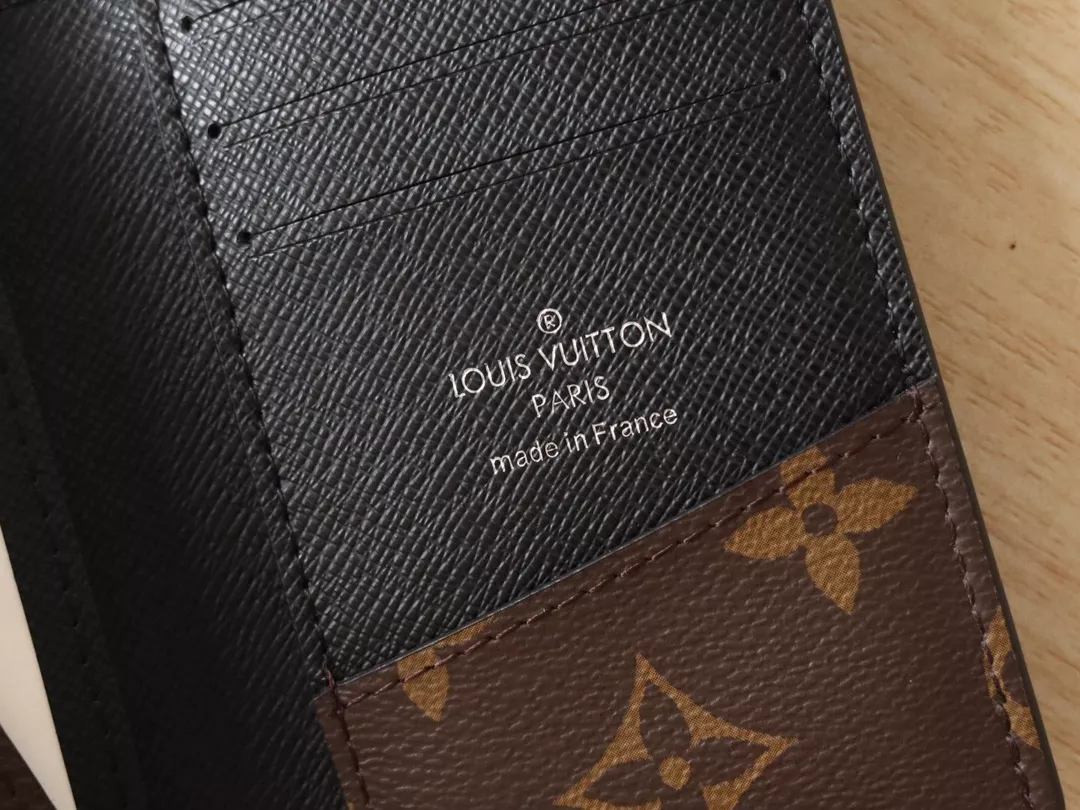 Cozy 8524 Louis Vuitton LV Card Case