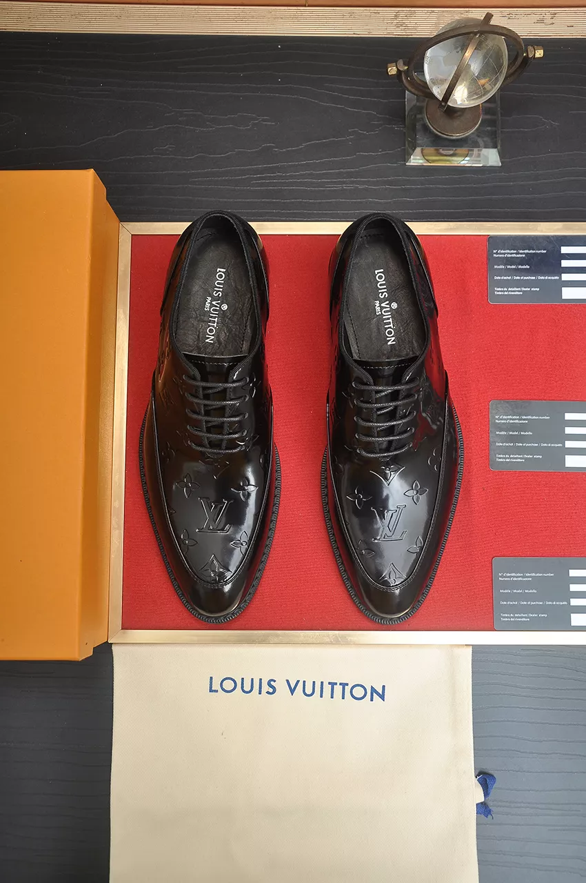 Cozy 8602 Louis Vuitton LV Oxfords Shoes For Men