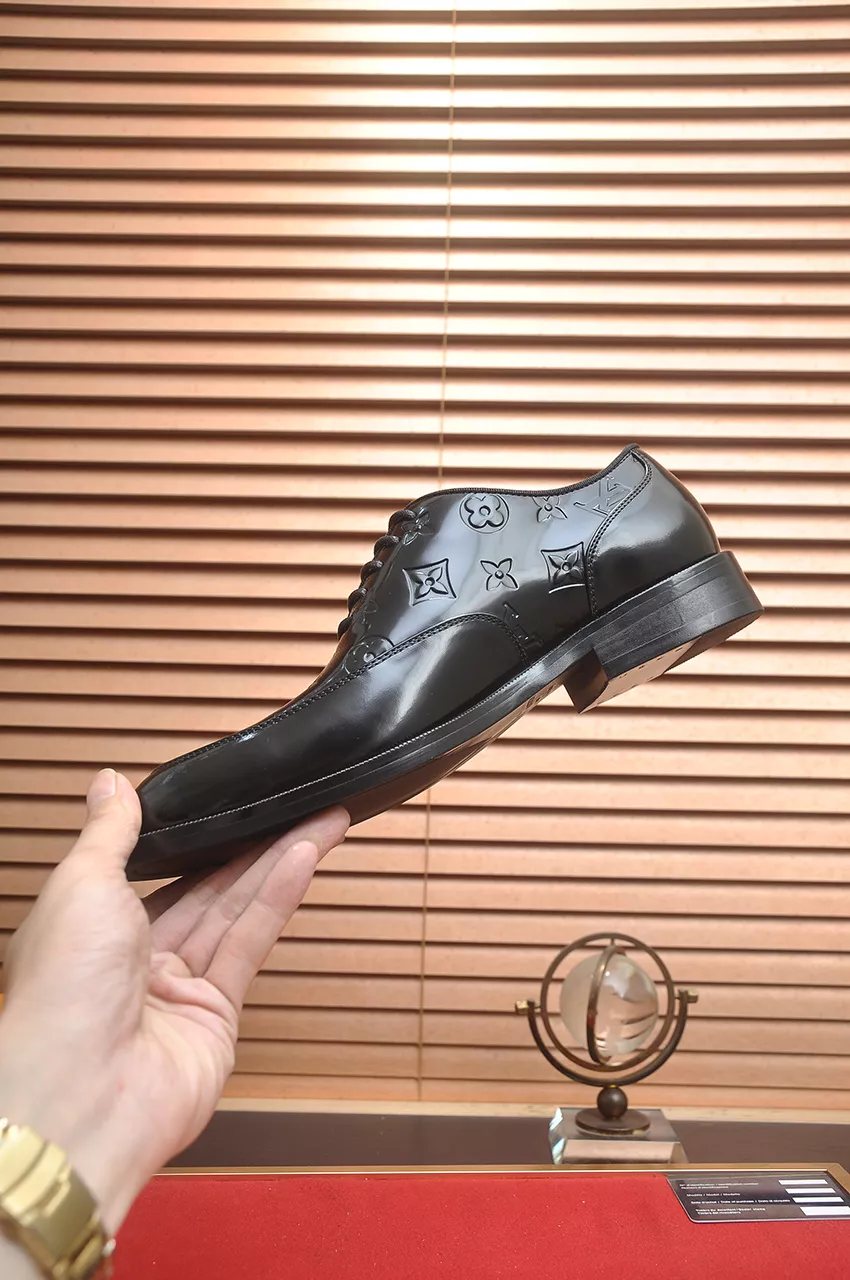 Cozy 8602 Louis Vuitton LV Oxfords Shoes For Men