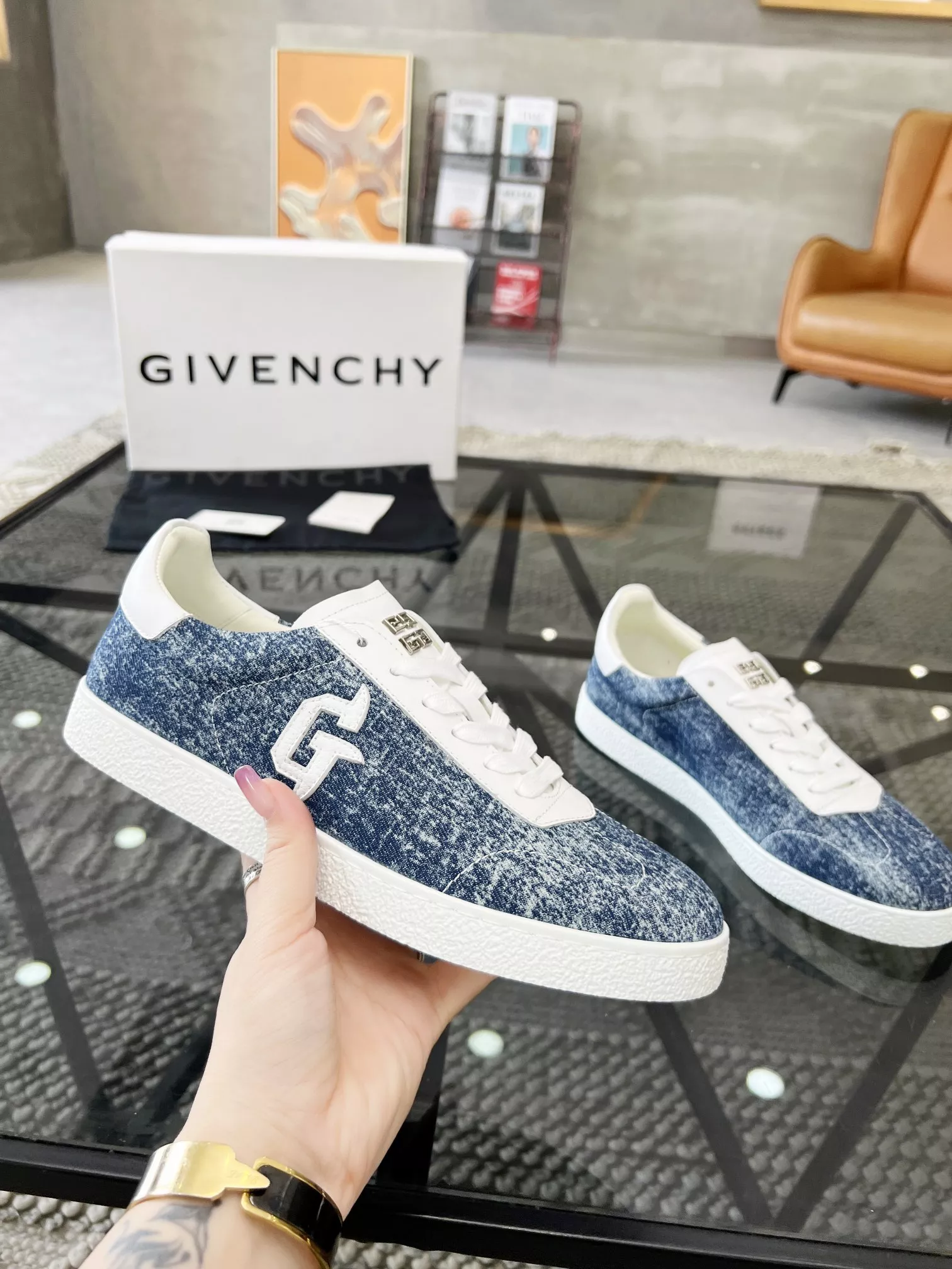 Cozy 8611 Givenchy Casual Shoes For Men