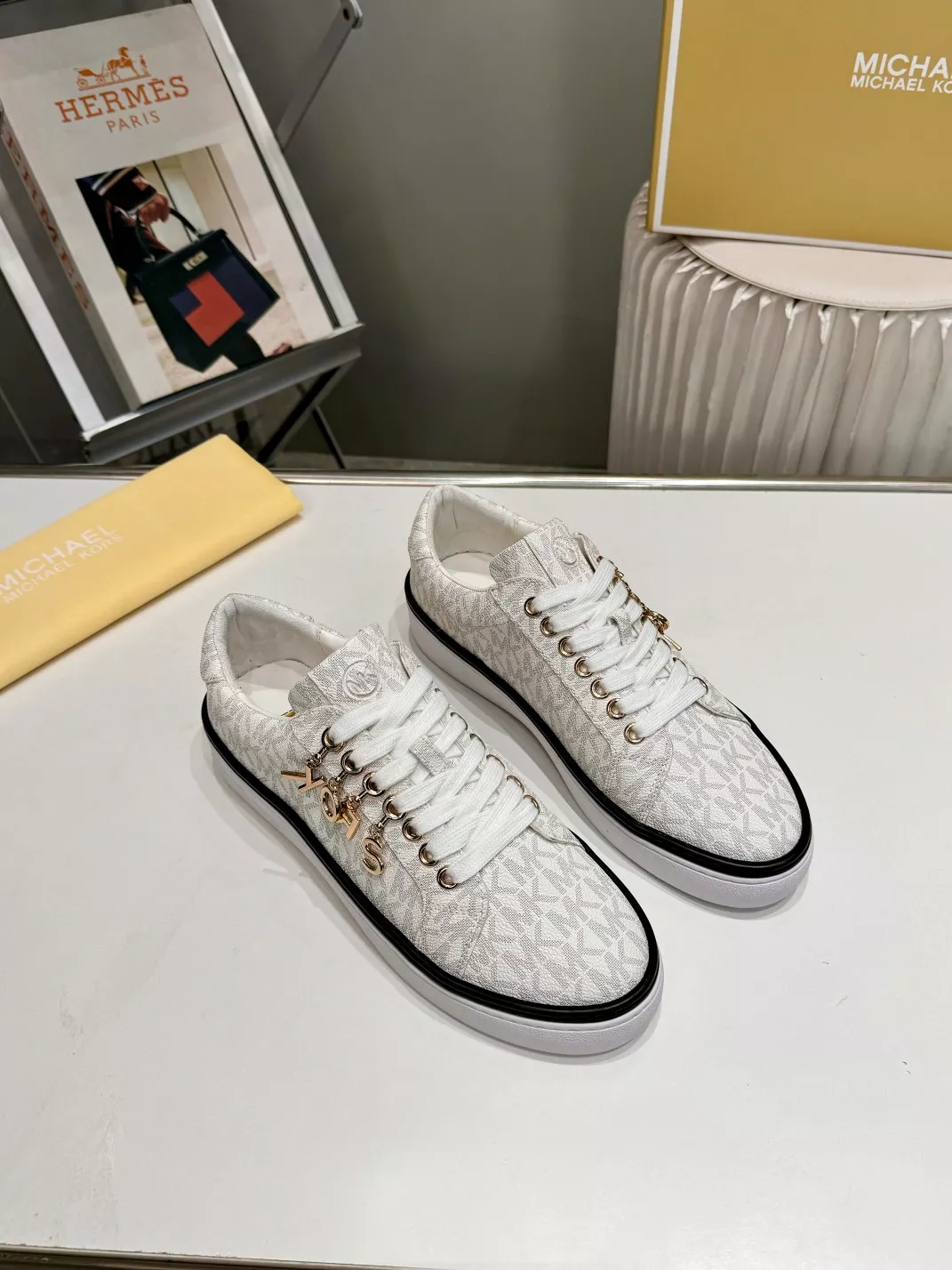 Cozy 8693 Michael Kors Casual Shoes For Women