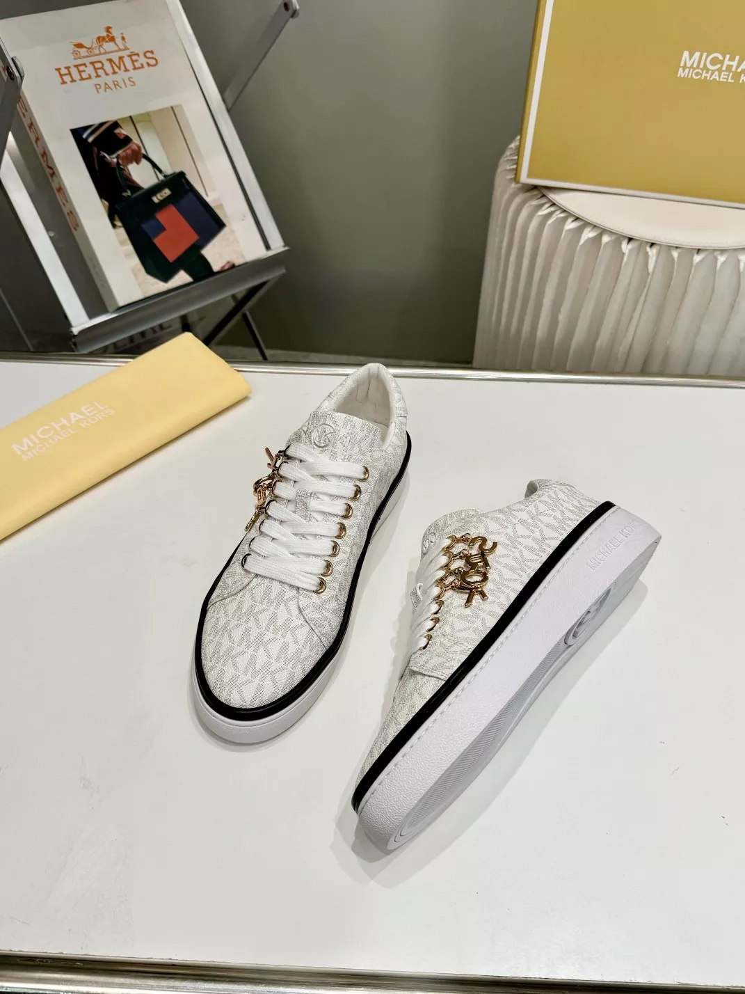Cozy 8693 Michael Kors Casual Shoes For Women