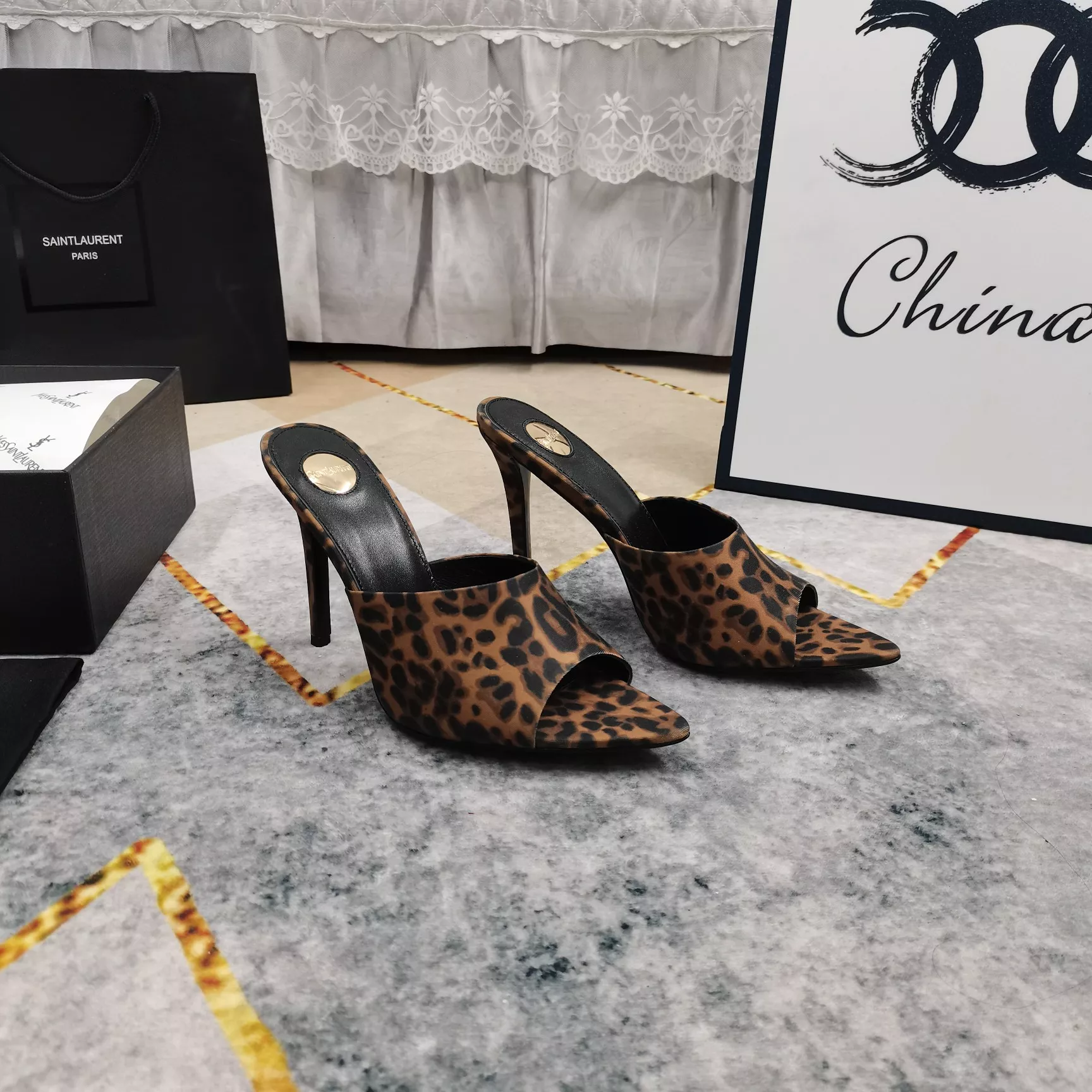 Cozy 8905 Yves Saint Laurent YSL Slippers For Women