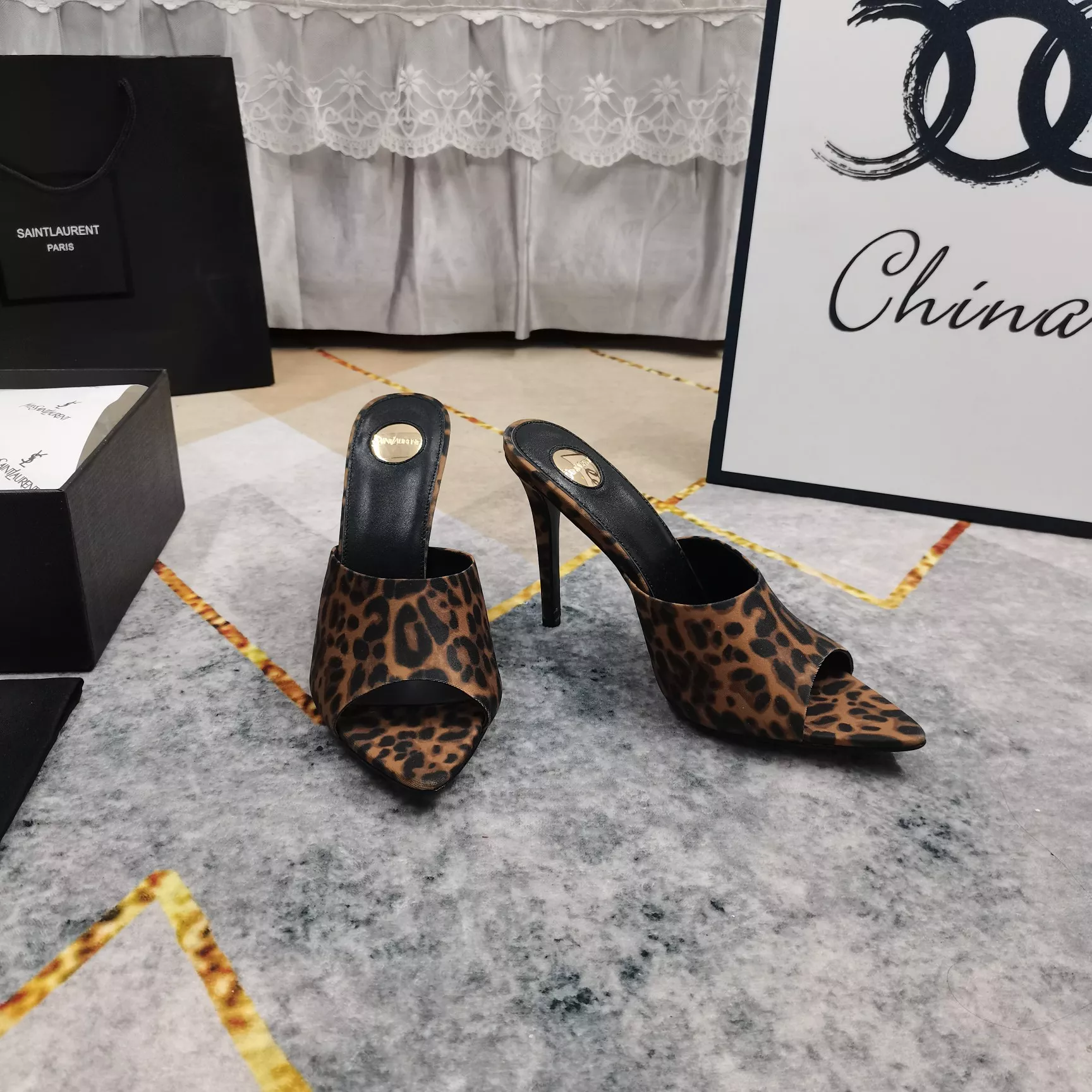 Cozy 8905 Yves Saint Laurent YSL Slippers For Women
