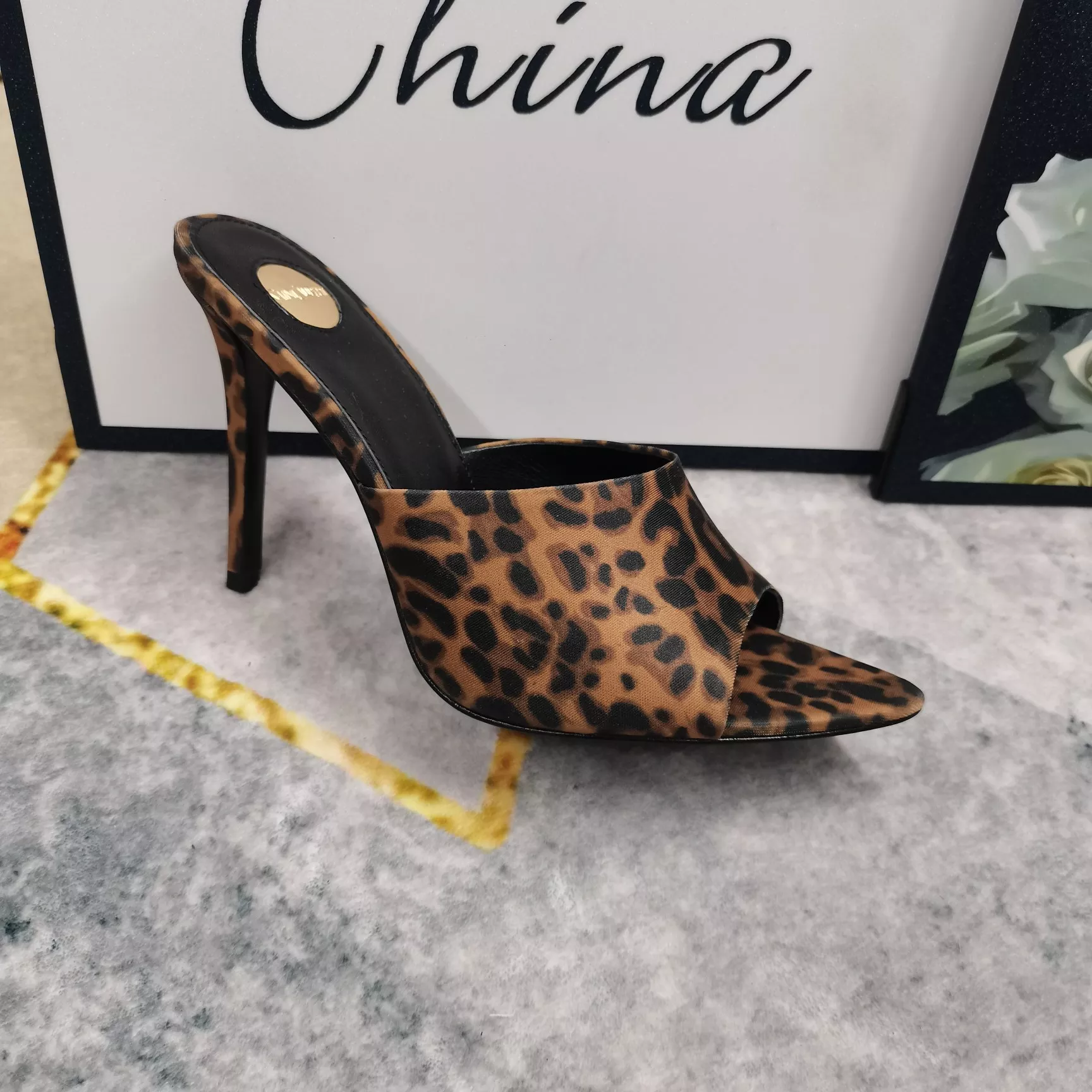 Cozy 8905 Yves Saint Laurent YSL Slippers For Women