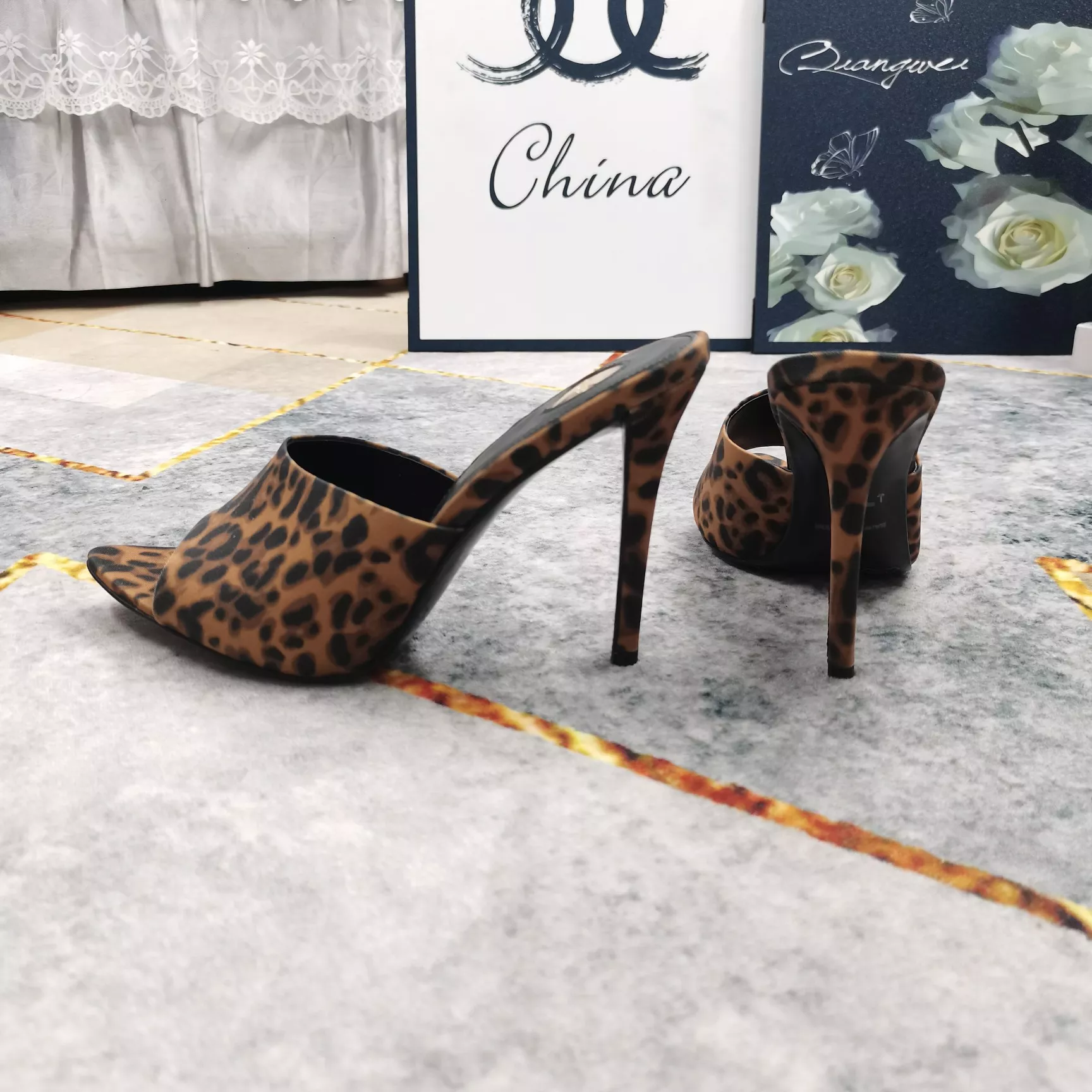 Cozy 8905 Yves Saint Laurent YSL Slippers For Women