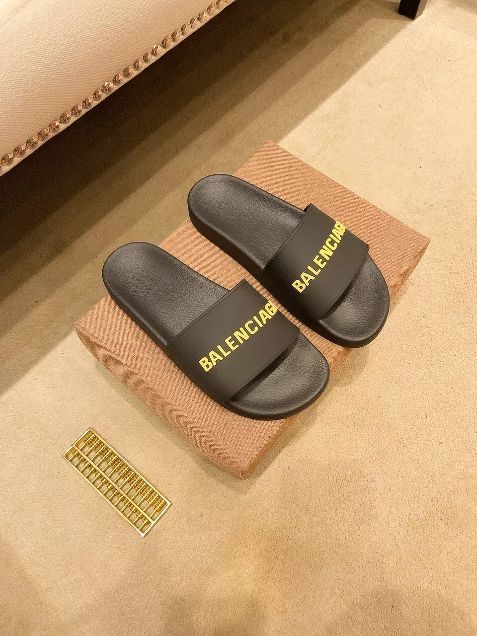 Cozy 9022 Balenciaga Slippers For Men