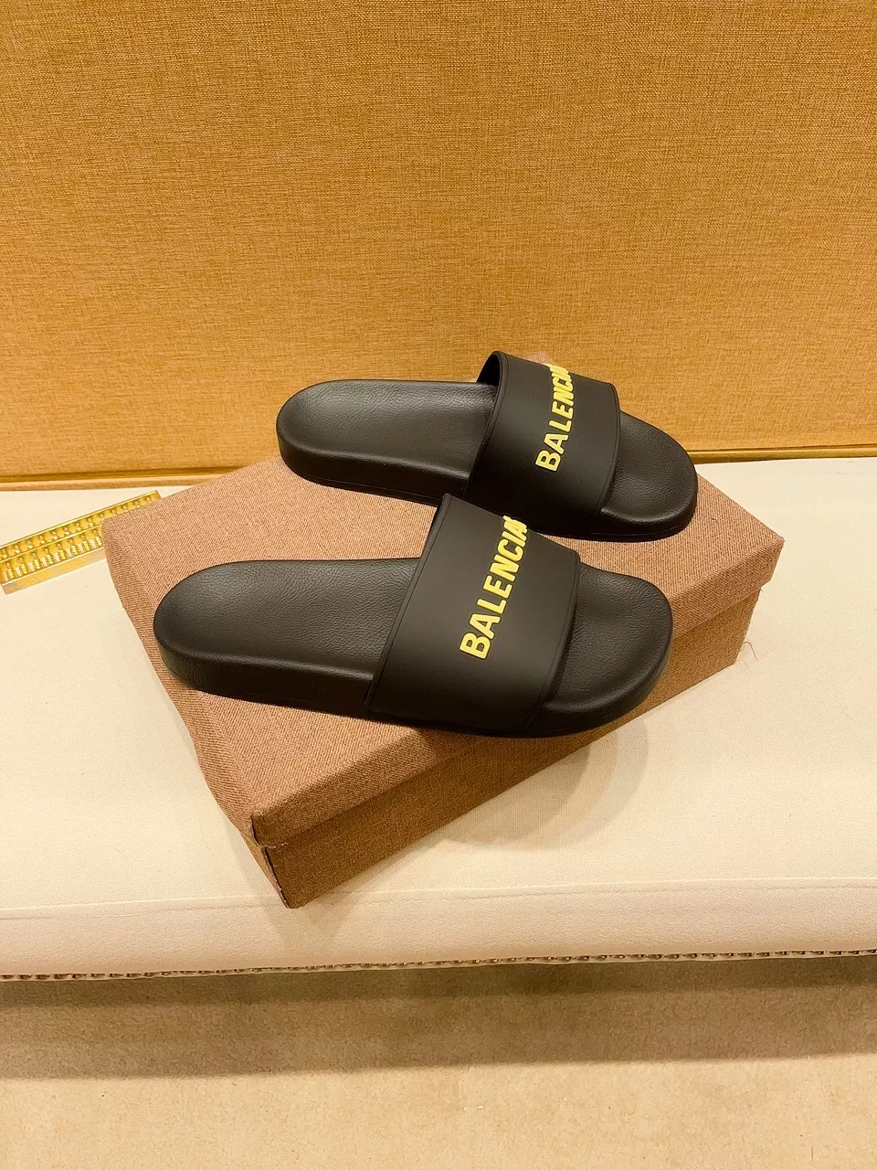 Cozy 9022 Balenciaga Slippers For Men