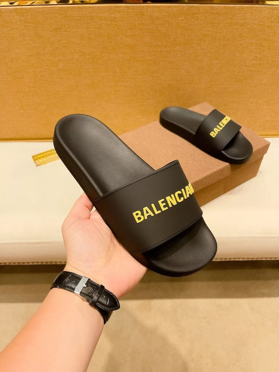 Cozy 9022 Balenciaga Slippers For Men