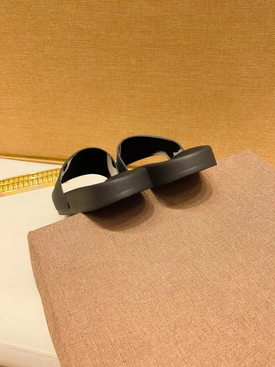 Cozy 9022 Balenciaga Slippers For Men