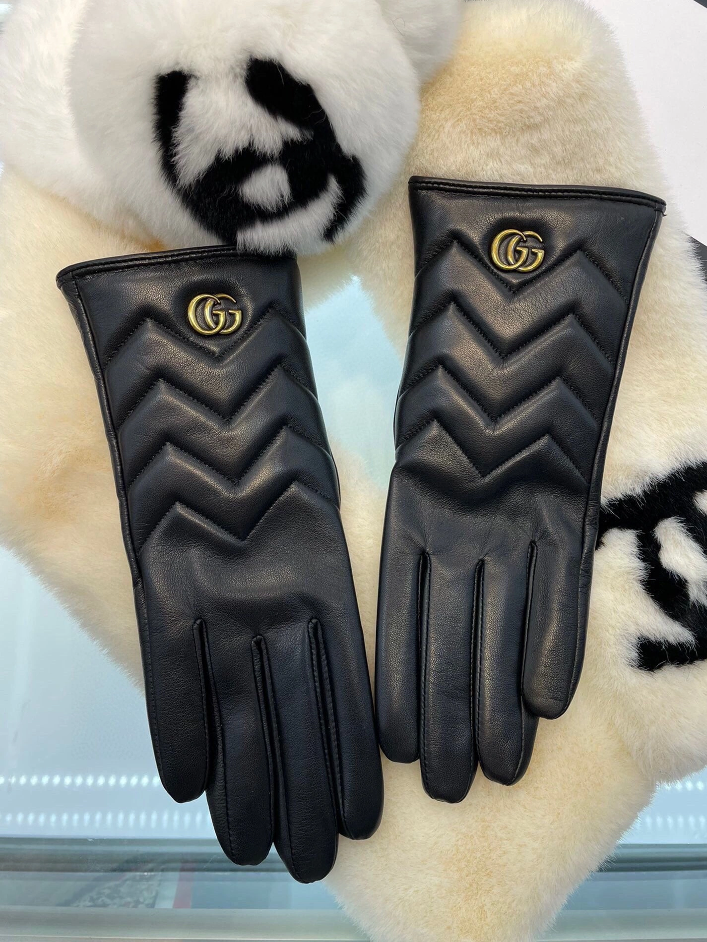Cozy 9240 Gucci Gloves For Women