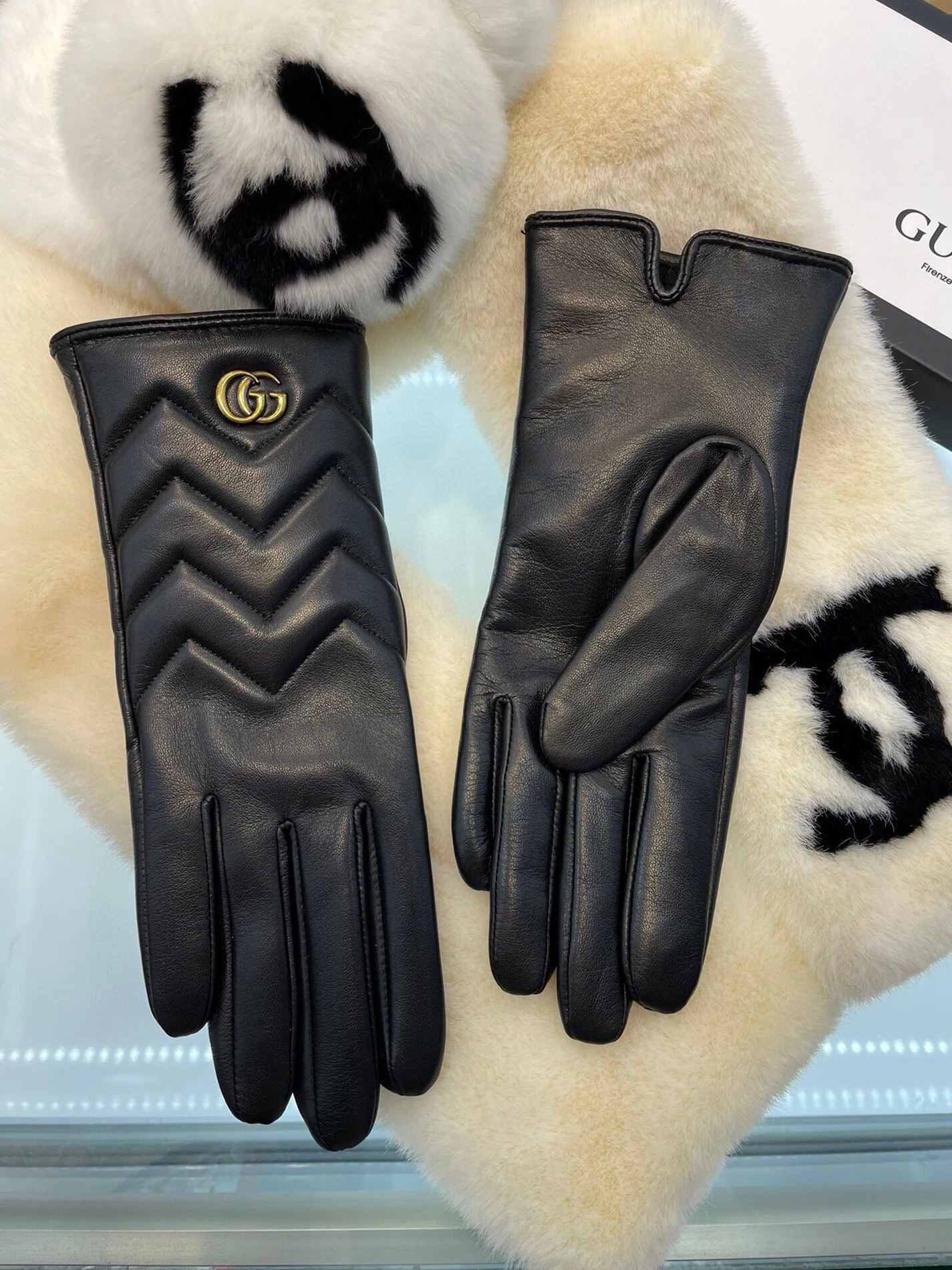 Cozy 9240 Gucci Gloves For Women