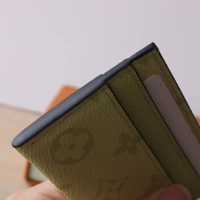 Cozy 9250 Louis Vuitton AAA Quality Card Case