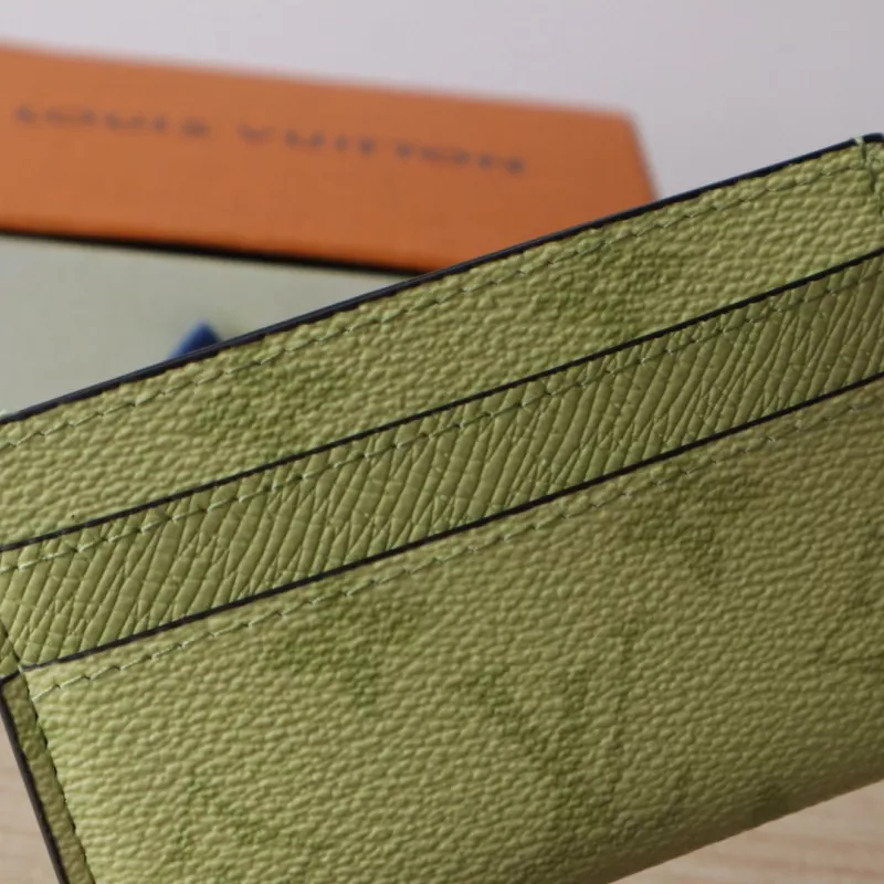Cozy 9250 Louis Vuitton AAA Quality Card Case