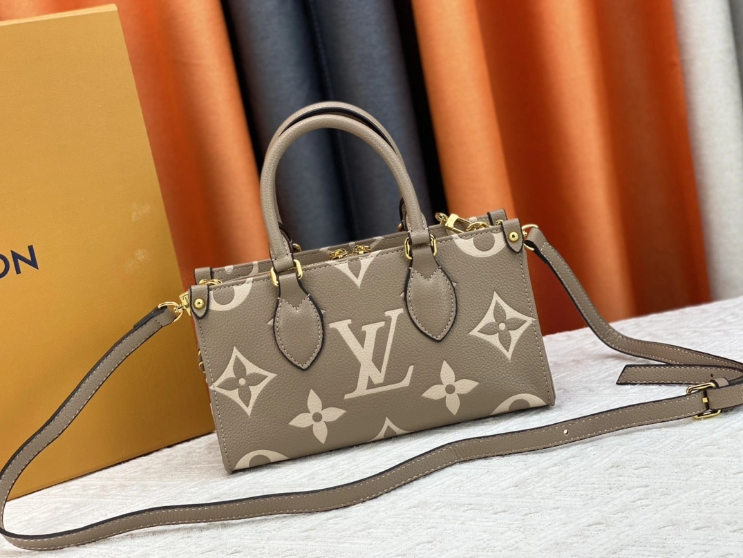 Cozy 9313 Louis Vuitton AAA Quality Handbags For Women