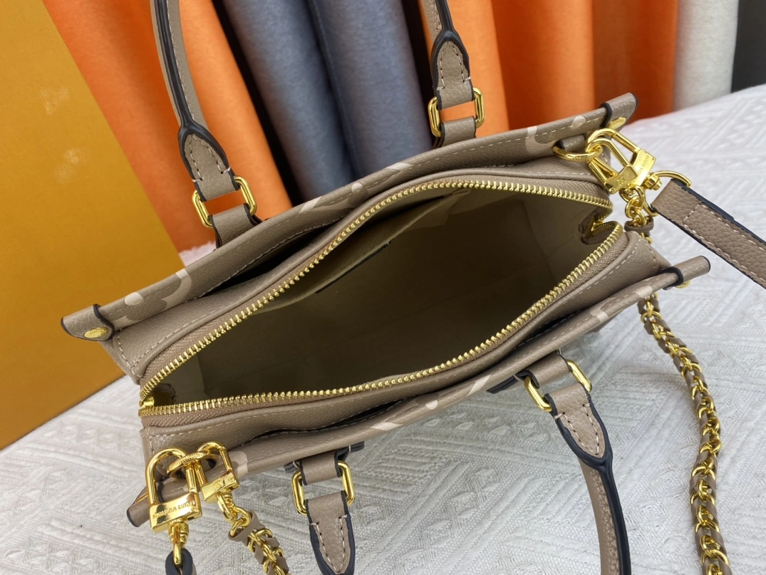 Cozy 9313 Louis Vuitton AAA Quality Handbags For Women