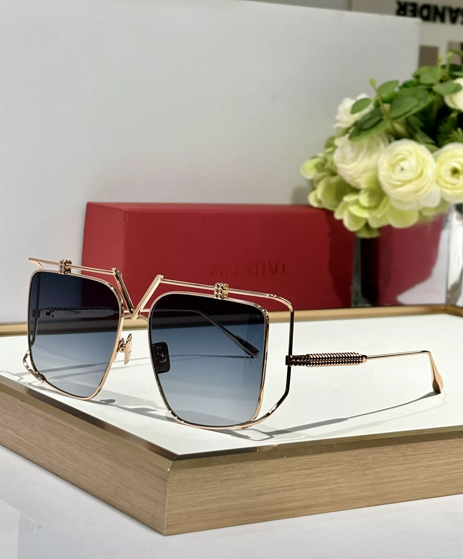 Cozy 9319 Valentino AAA Quality Sunglasses