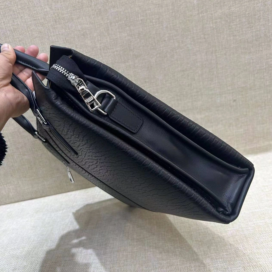 Cozy 9324 Versace AAA Man Handbags