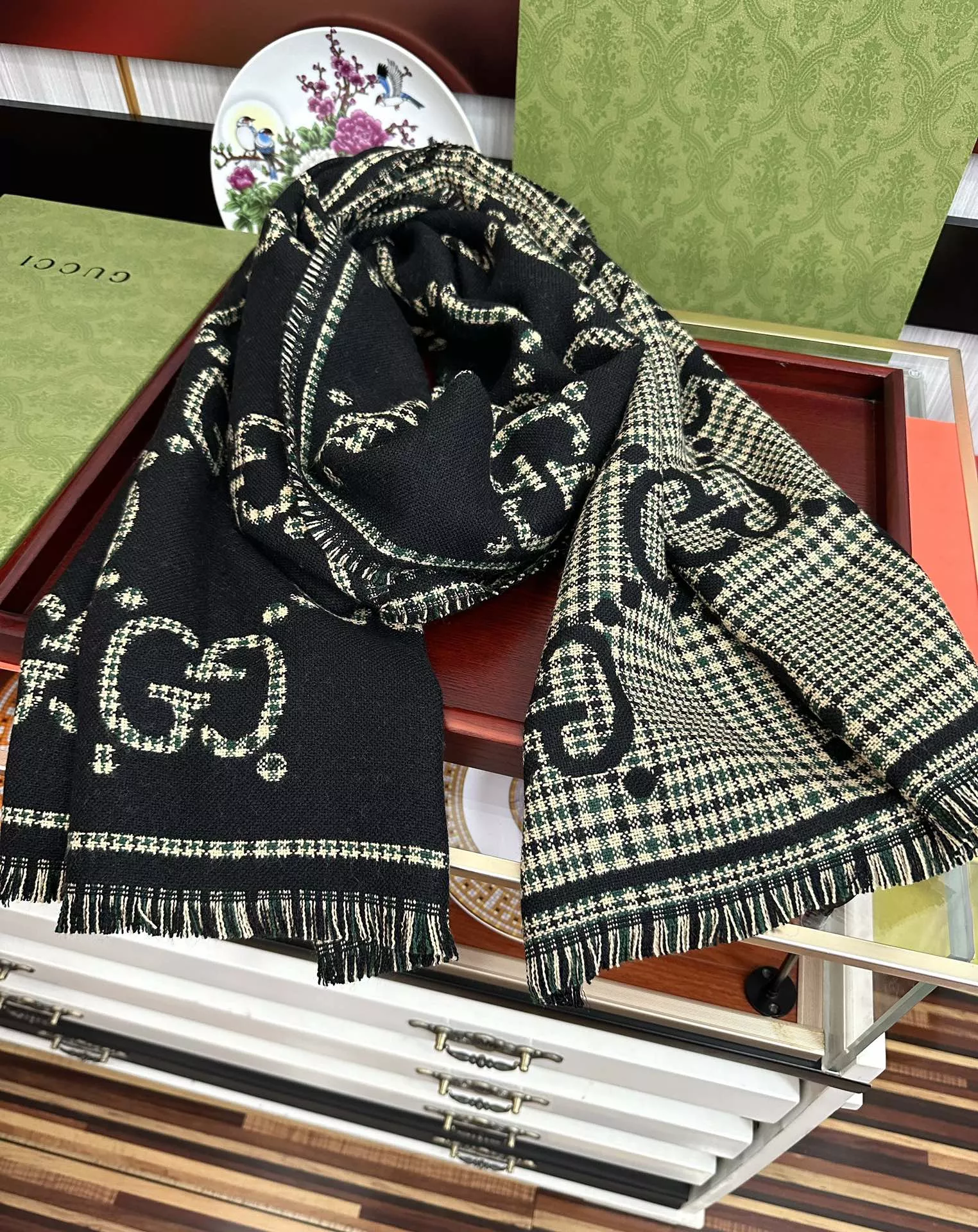 Cozy 9416 Gucci Scarf For Women