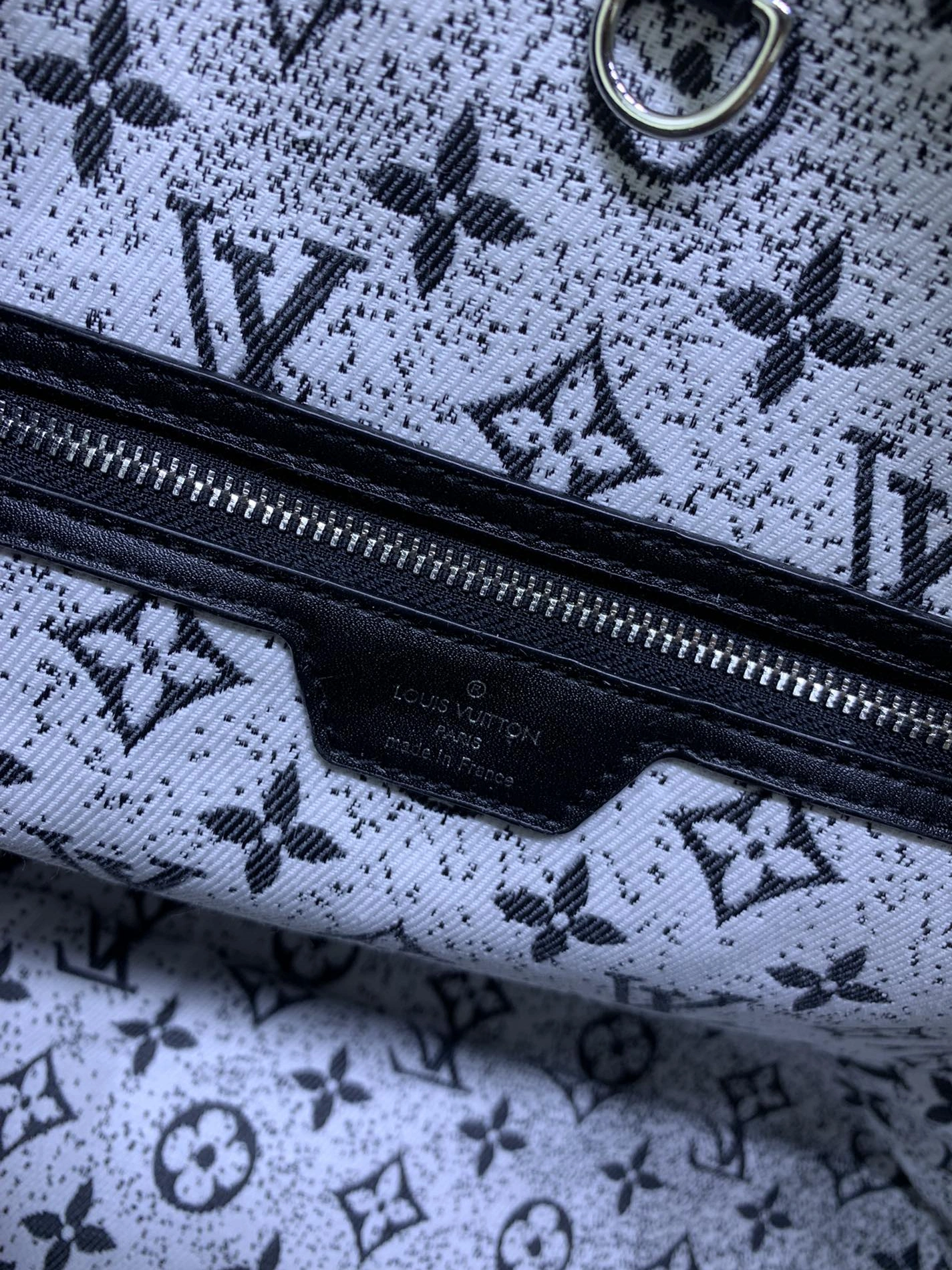 Cozy 9447 Louis Vuitton AAA Quality Shoulder Bags For Women