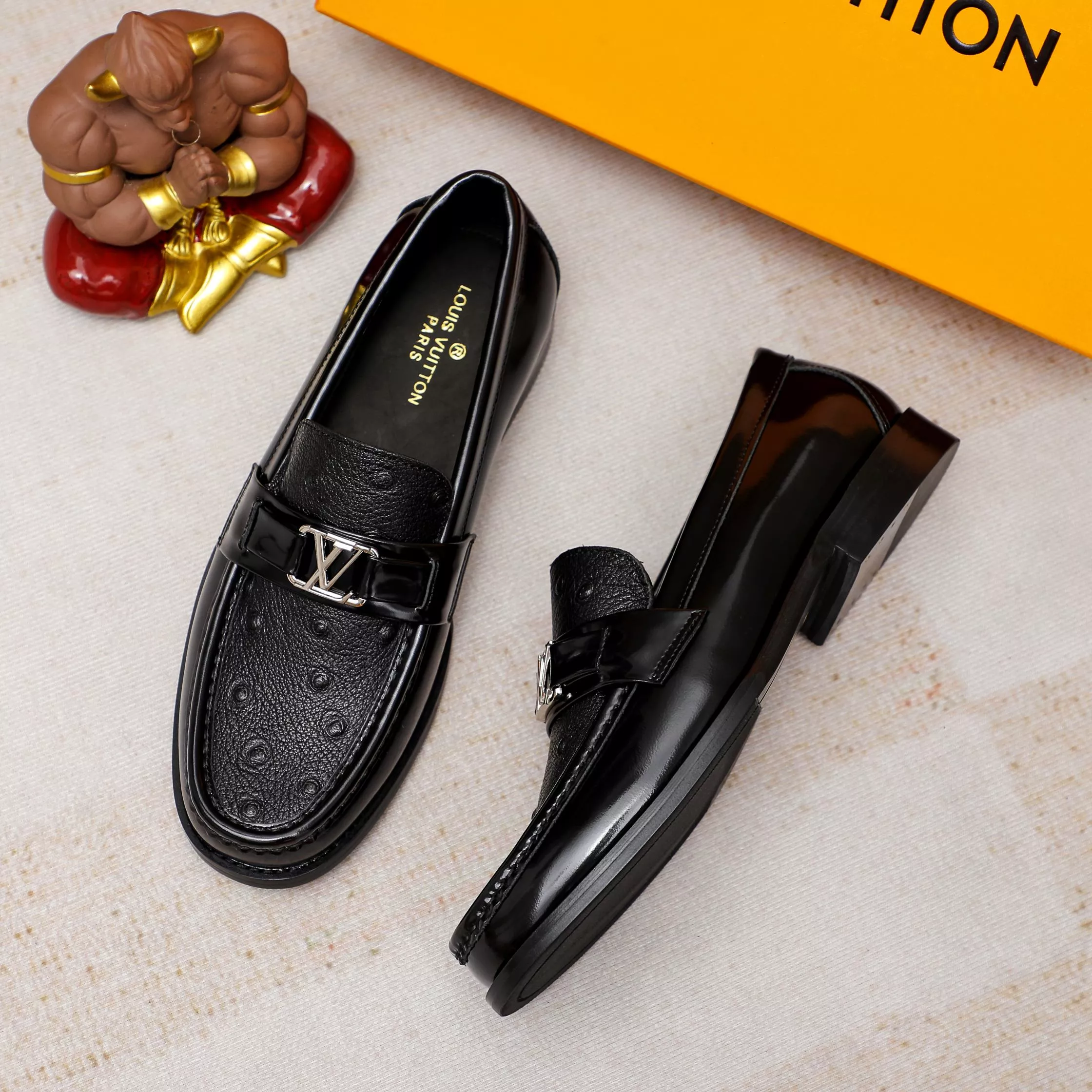 Cozy 9843 Louis Vuitton LV Oxfords Shoes For Men