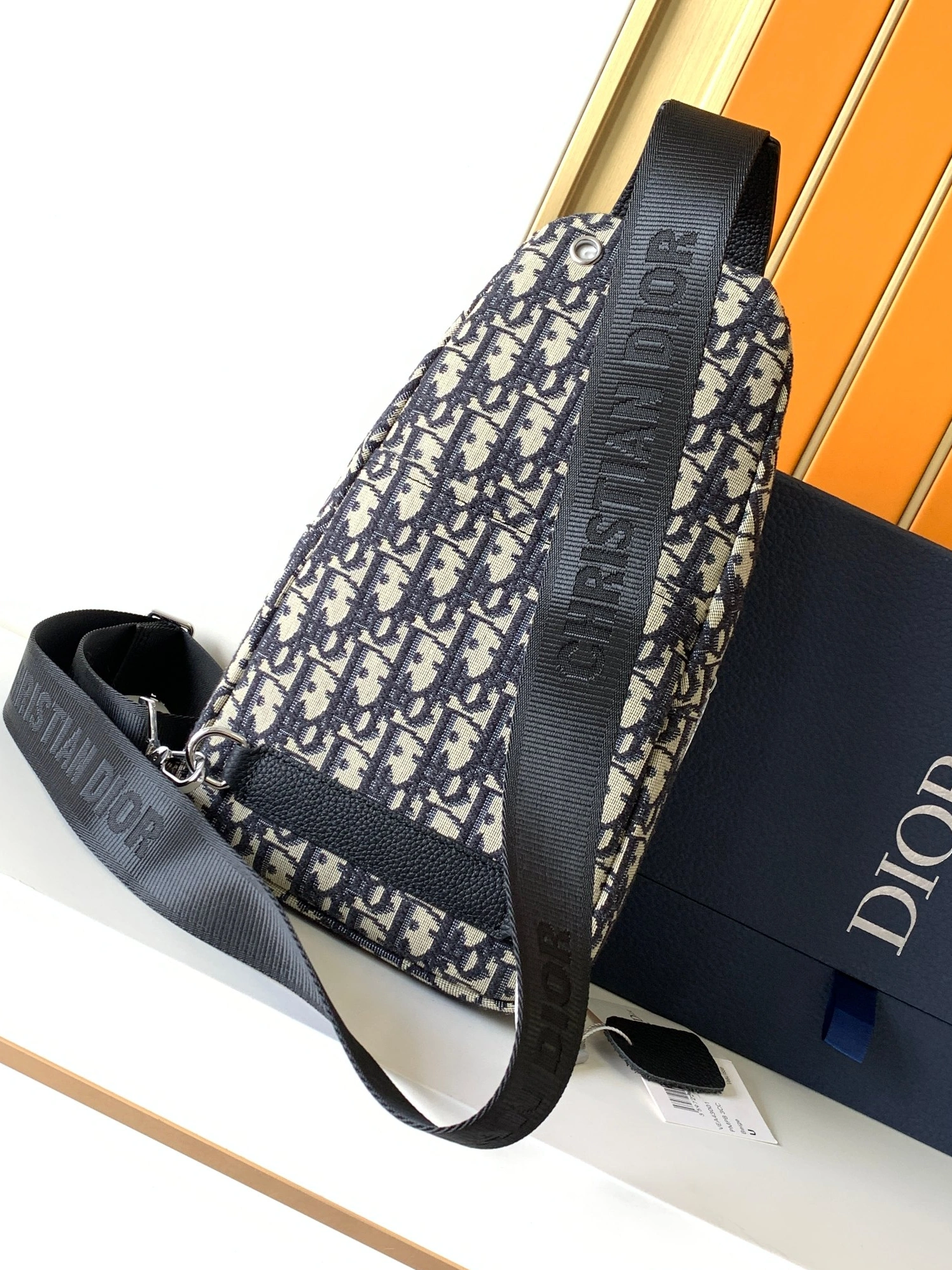 Cozy 9880 Christian Dior AAA Man Messenger Bags