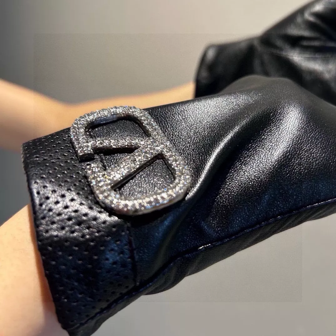 Cozy 9910 Valentino Gloves For Women