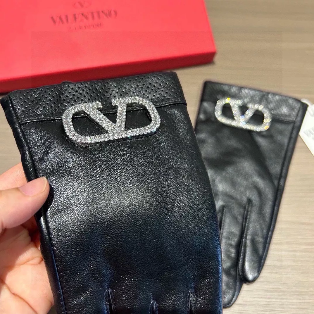 Cozy 9910 Valentino Gloves For Women