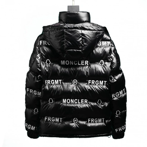 Cozy 9930 Moncler Down Feather Coat Long Sleeved For Men