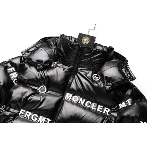 Cozy 9930 Moncler Down Feather Coat Long Sleeved For Men