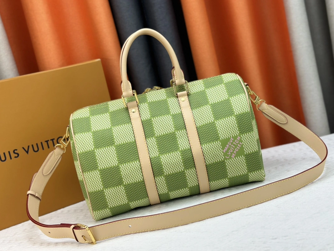 DailyWear 1002 Louis Vuitton AAA Quality Handbags For Women