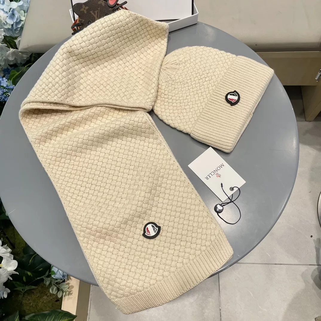 DailyWear 1292 Moncler Hat and Scarf Set