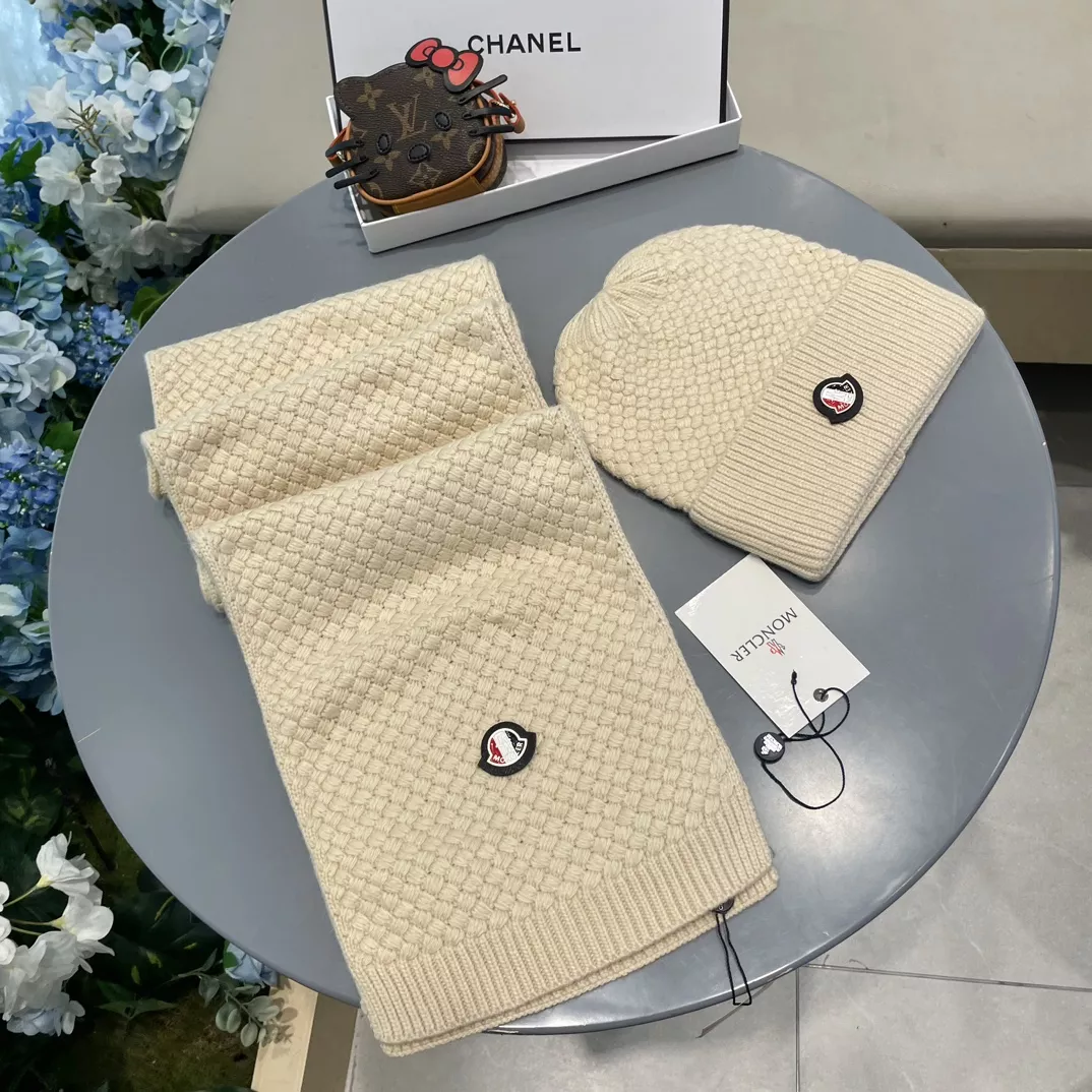 DailyWear 1292 Moncler Hat and Scarf Set