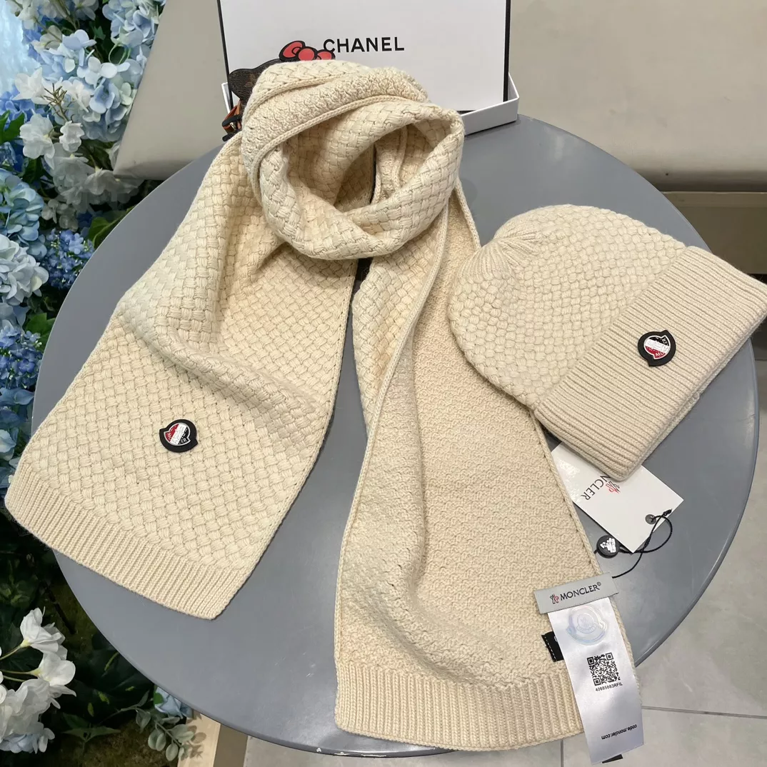 DailyWear 1292 Moncler Hat and Scarf Set