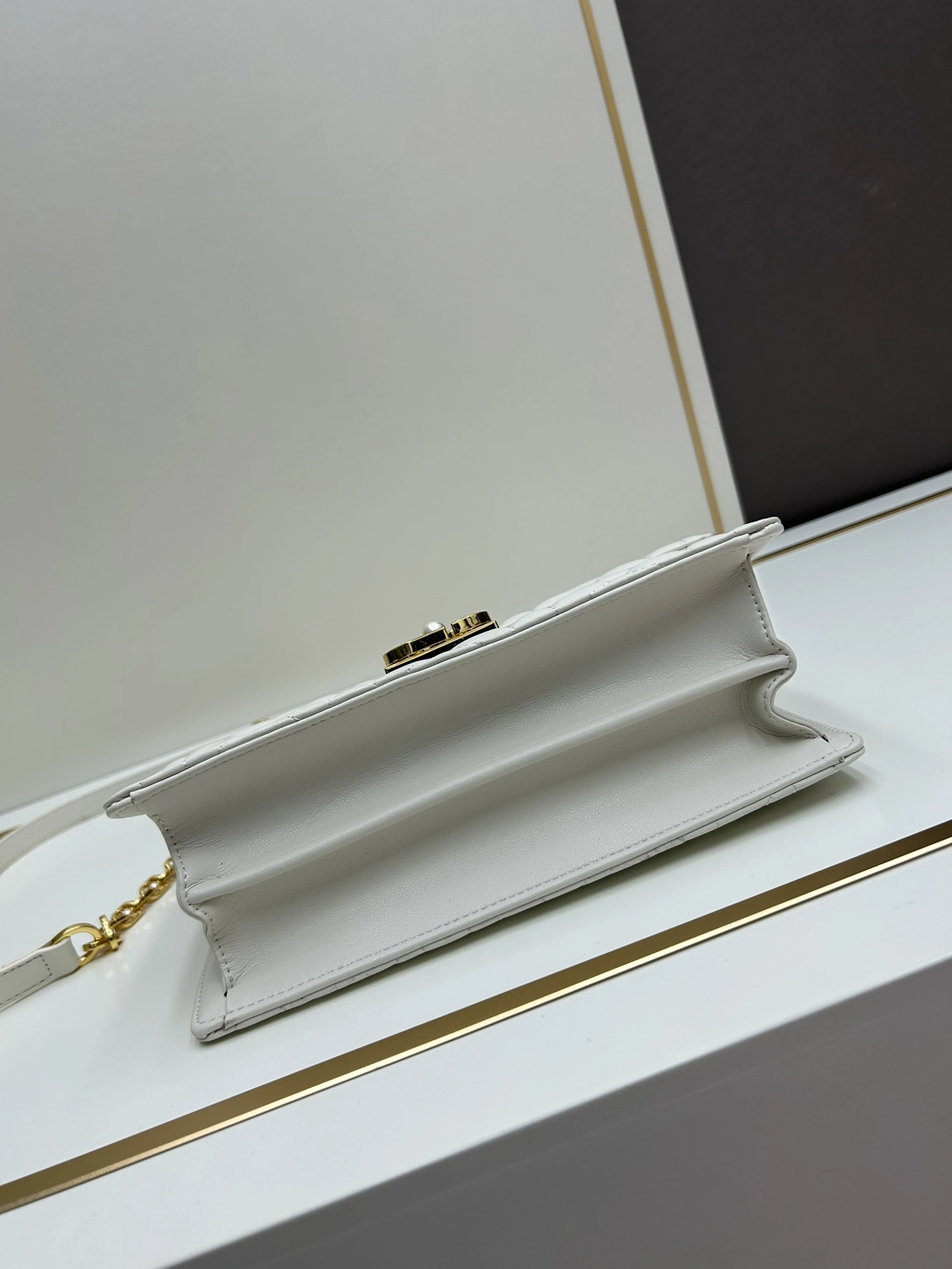 DailyWear 1389 Christian Dior AAA Quality Messenger Bags For Women