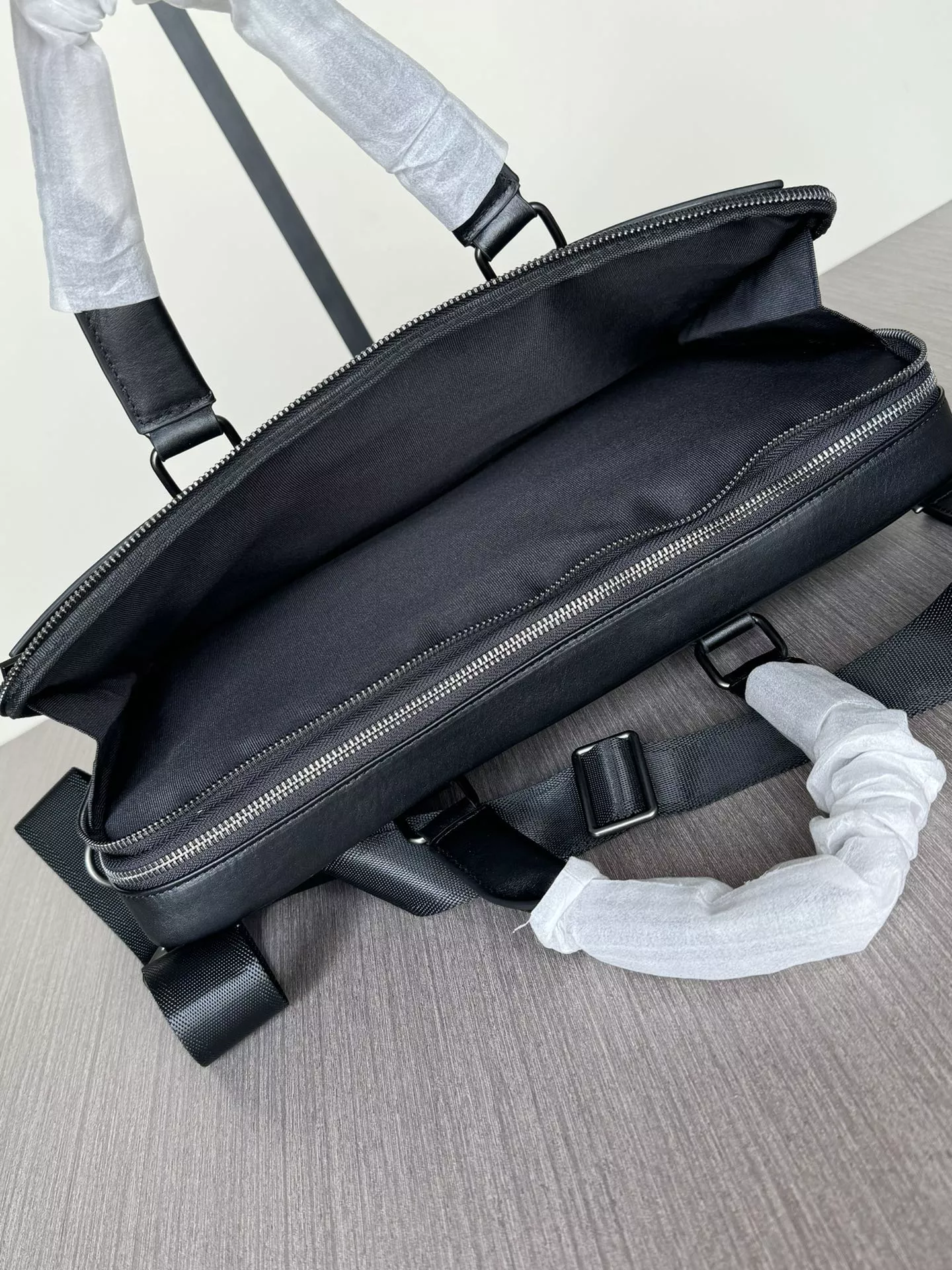 DailyWear 1398 Prada AAA Man Handbags